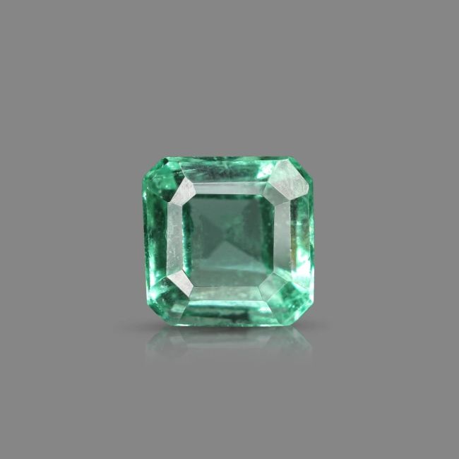 0.34 cts Untreated Round Emerald