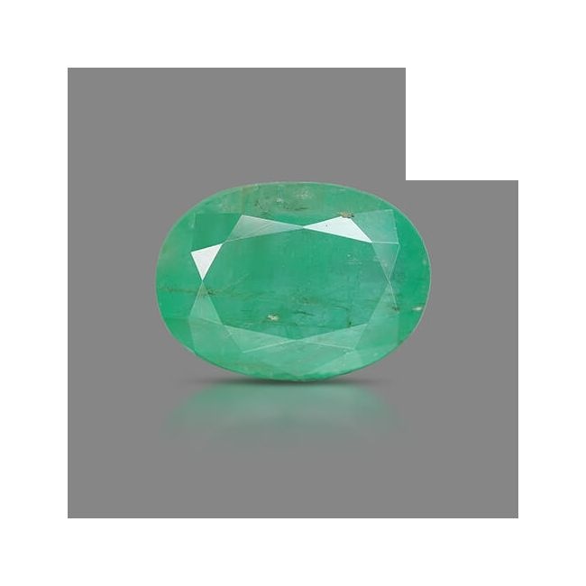 5.57 cts Untreated Emerald Emerald