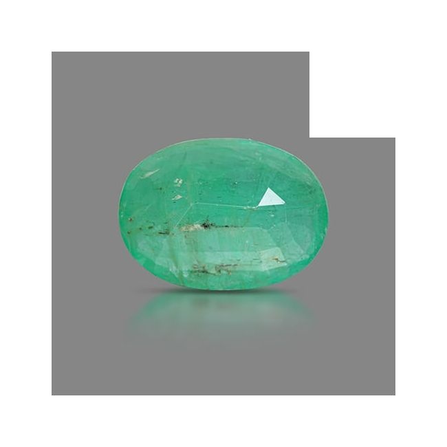 5.57 cts Untreated Emerald Emerald